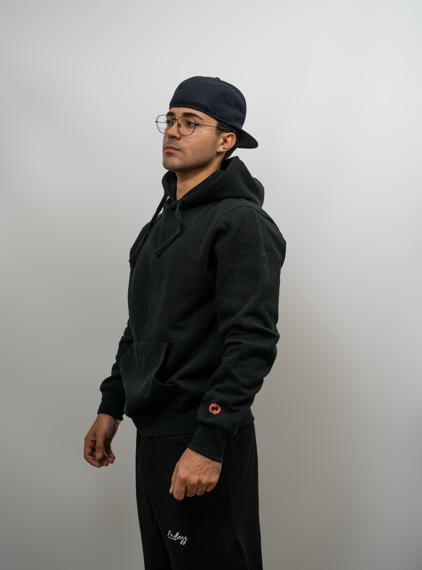 Endlezz “Comfort Statement” Hoodie – Black Edition